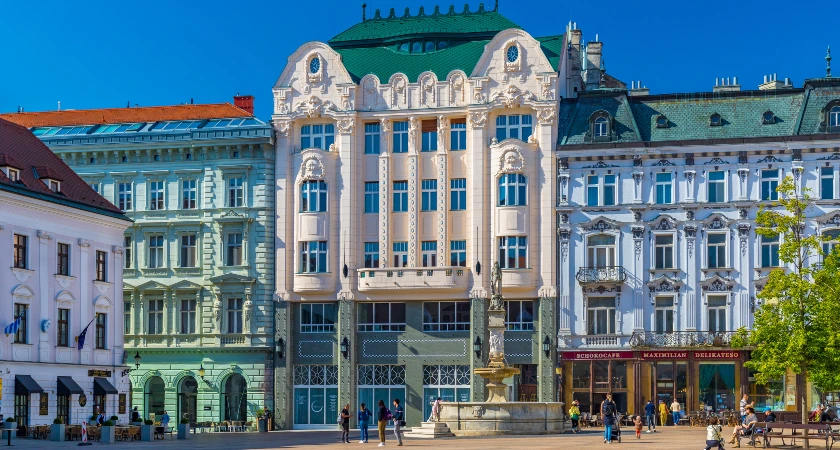 náměstí v bratislavě bratislava square