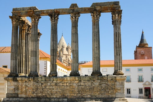 Evora, dianin chrám