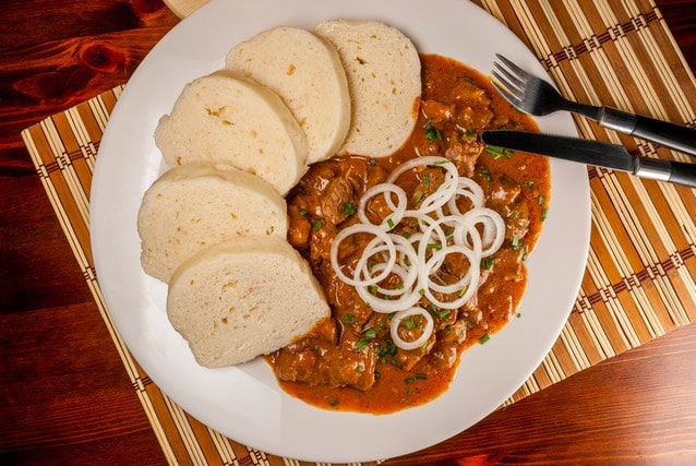 Gastro cestování po česku - tradiční guláš