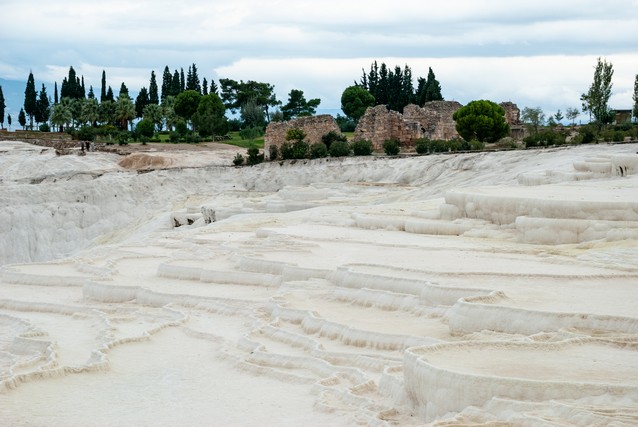 Termální lázně Pamukkale v Turecku