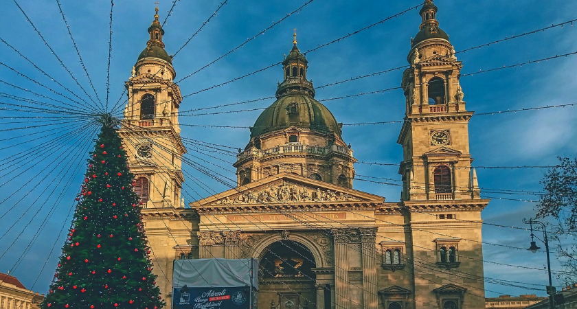 vánoční trh v budapešti budapest christmas market